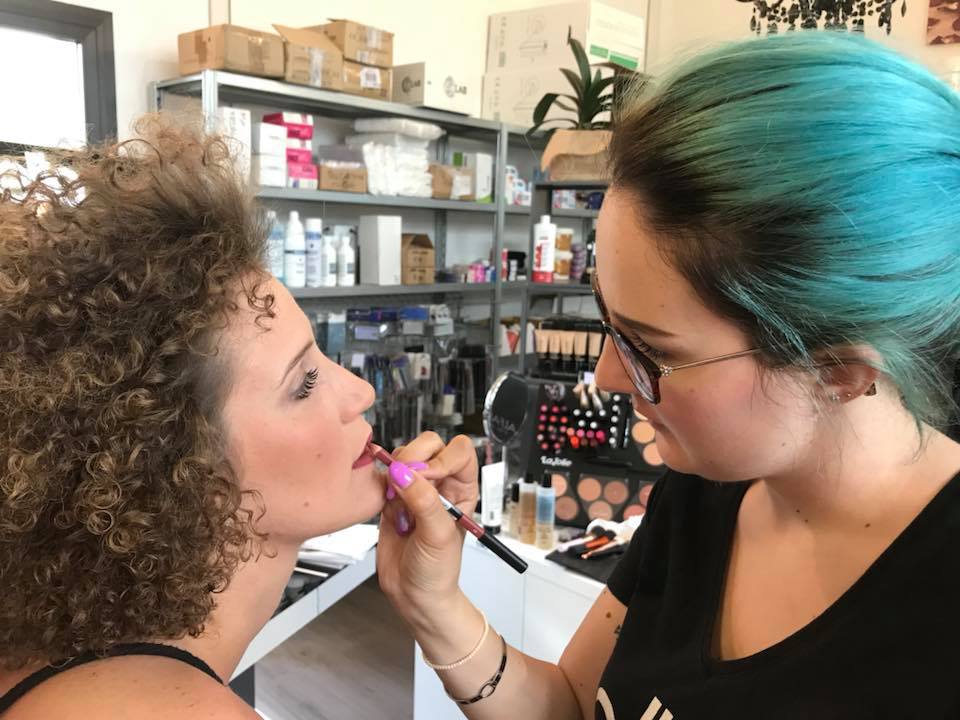 10-09 & 01- 10-2018 2GG CORSO FORMATIVO MAKE UP BASE-L' ELISIR DI CHANELLE- TREVISO